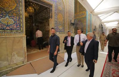 السفير الألماني في العراق يطلع على المعالم التاريخية والأثرية في مرقد أمير المؤمنين (عليه السلام)