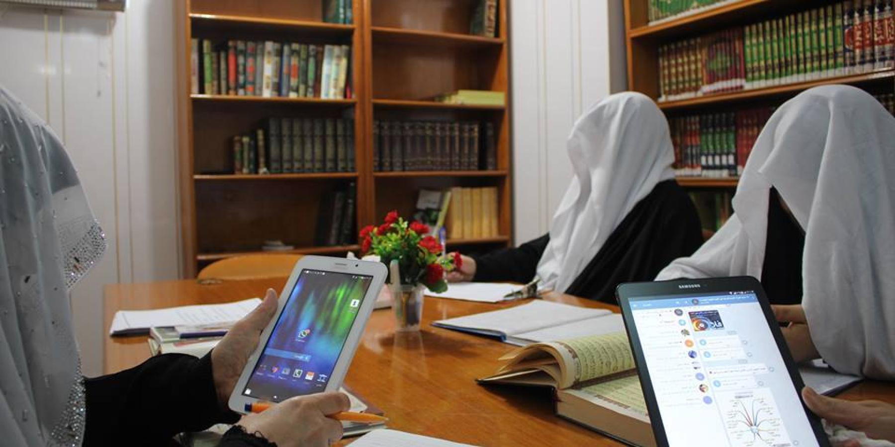 دورات الكوثر القرآنية النسوية في العتبة العلوية عبر وسائل التواصل الاجتماعي تحقق نجاحاً منقطع النظير