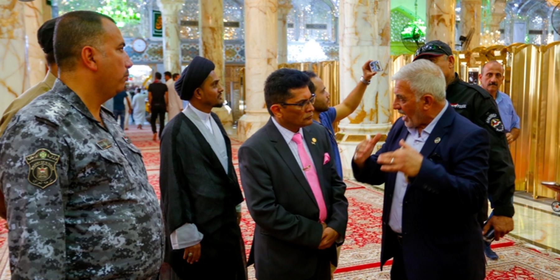 دبلوماسي هندي : زيارة مرقد أمير المؤمنين (ع) منّة وإحسان من الله سبحانه وتعالى